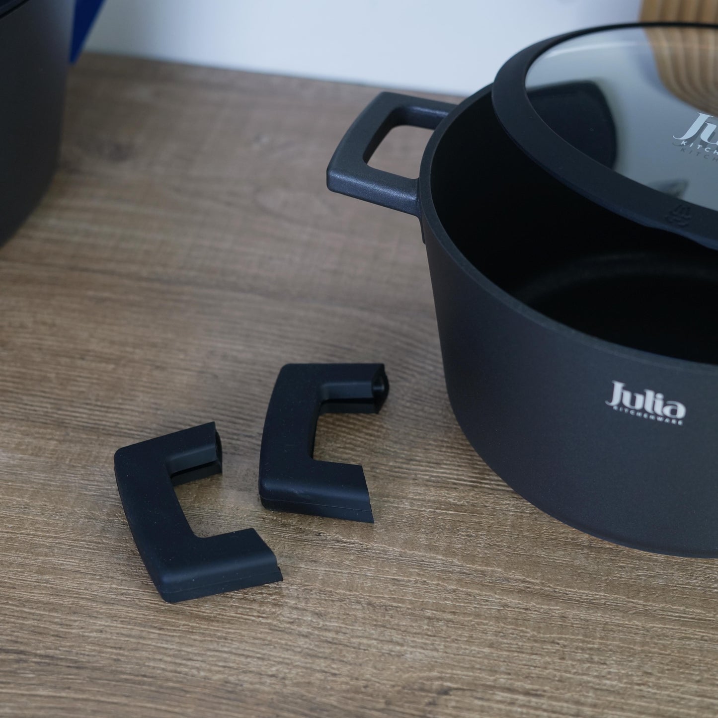 طقم طناجر Julia