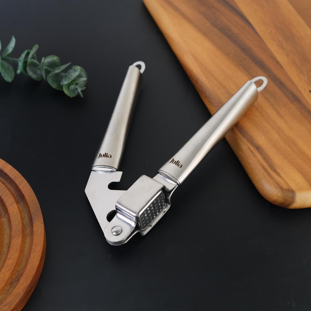 هراسة ثوم Julia