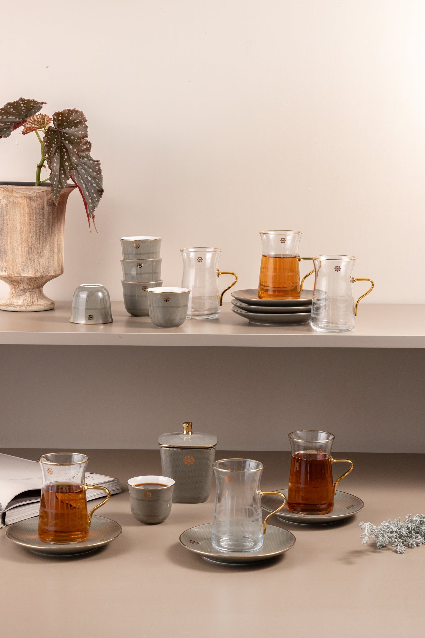 طقم الشاي والقهوة العربية