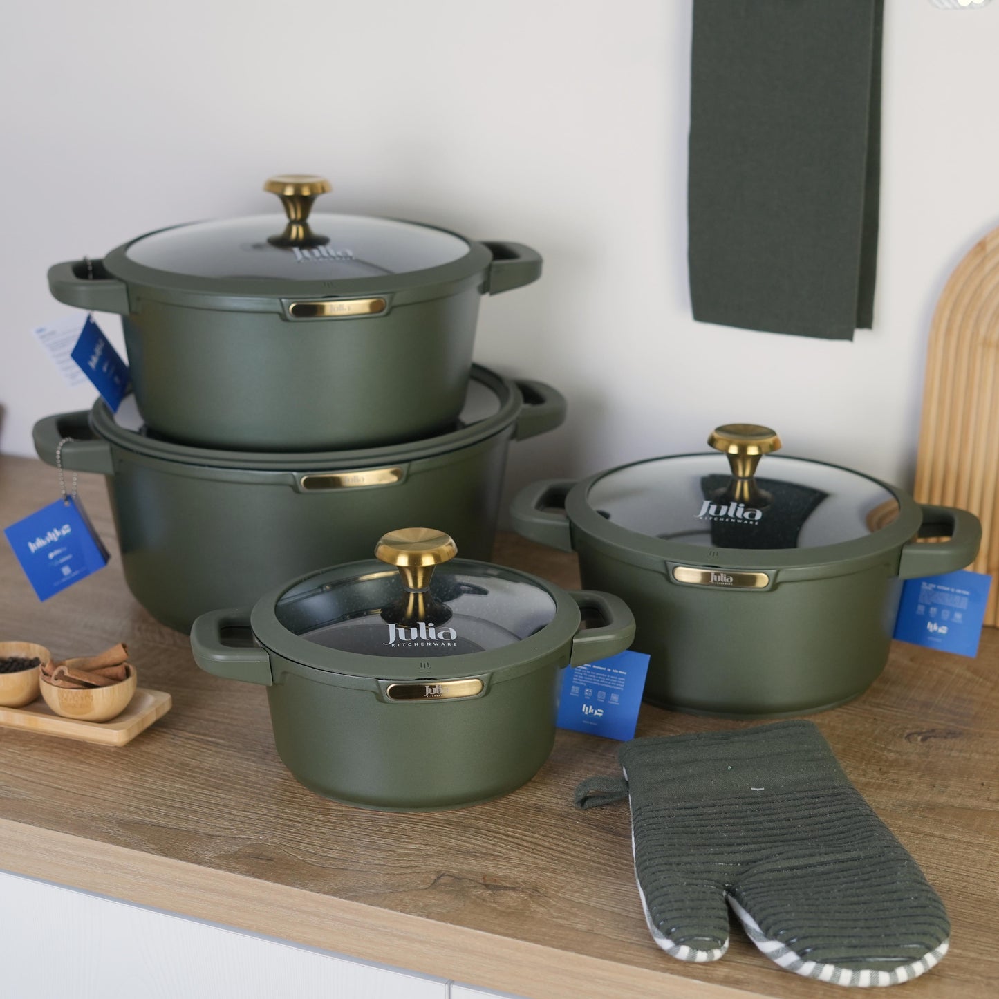 طقم طناجر Julia