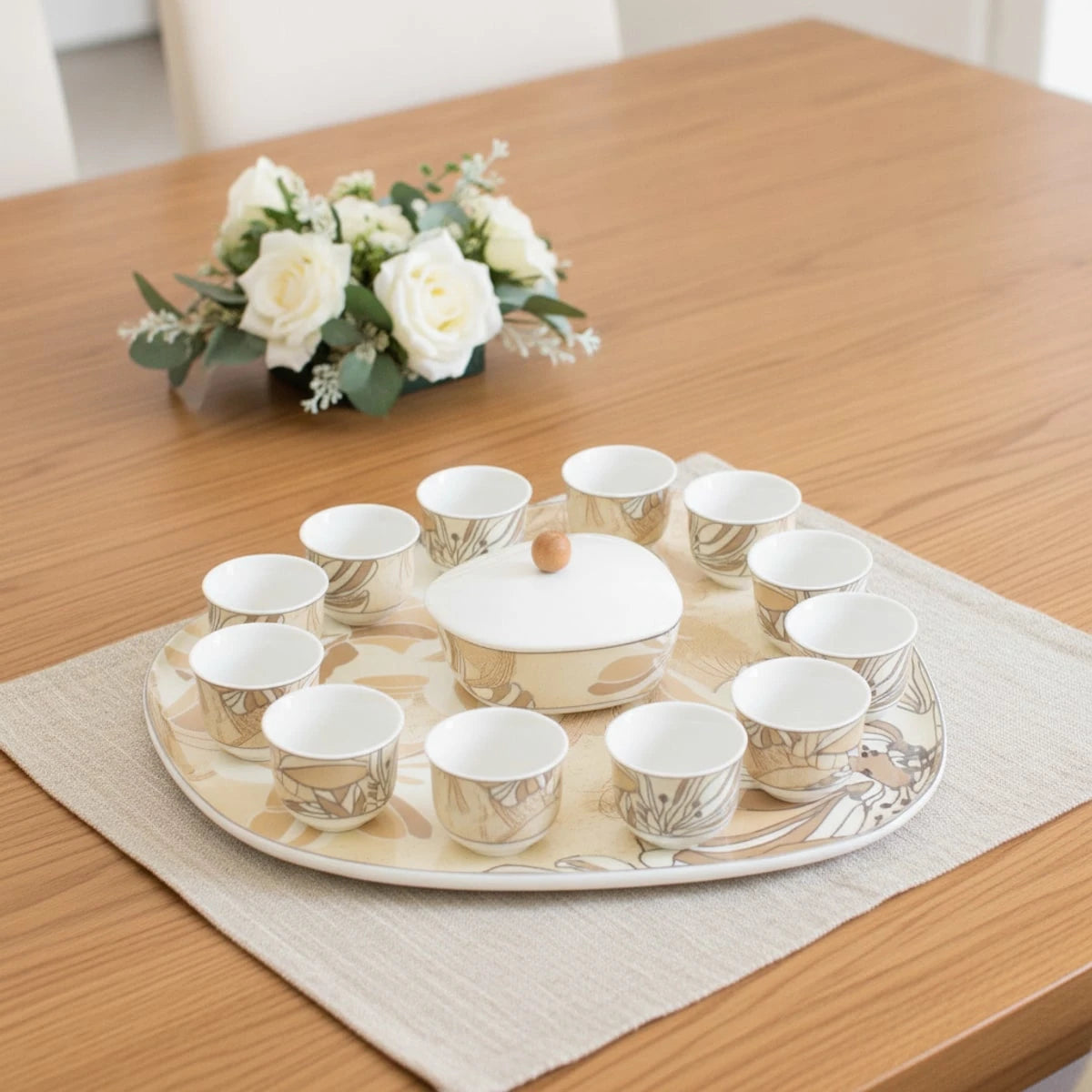 طقم فناجين سادة مع صينية